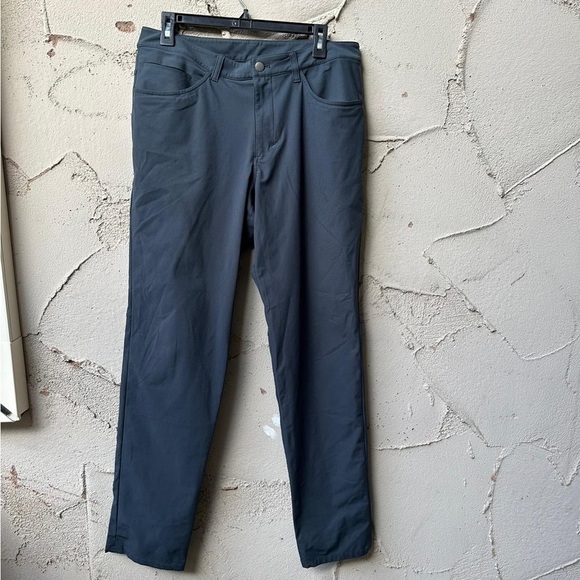 Lululemon ABC Slim Warpstreme Obsidian Size 32 - Picture 1 of 7